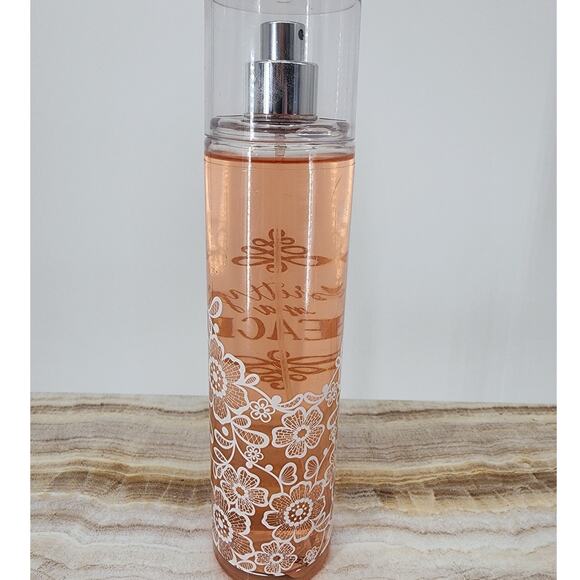 Bath & Body Works Pretty as a Peach Fine Fragrance Mist Body Spray Full Size 8oz - Picture 2 of 6